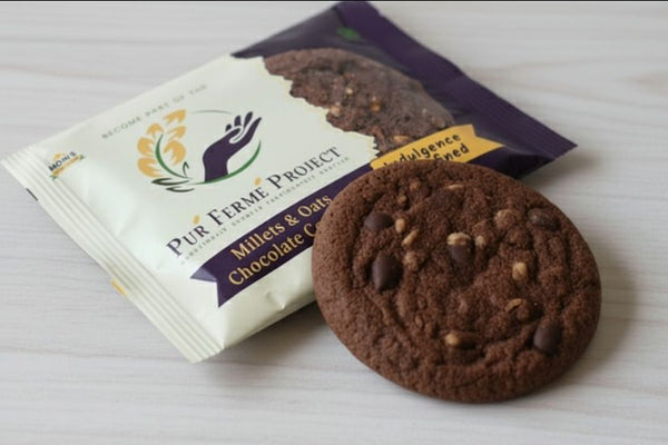 Millet & Oats Chocolate Cookies – (12 Cookies, 240g) | Puŕ Fermé Project